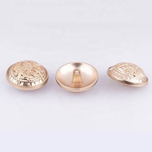 Biểu tượng tùy chỉnh vàng dập nổi mái vòm Kim Loại May nút chân cho quần áo làm bằng hợp kim kẽm - Product Image 4