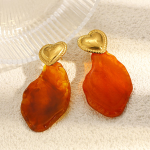 Pendientes Colgantes en Forma de Corazón, Chapados en Oro de 18K, Acero Inoxidable, Resina Irregular, Joyería de Moda de Lujo Ligero - Product Image 4