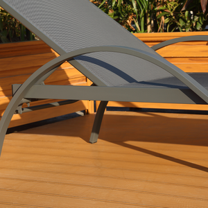 Chaise longue en bambou avec table - Pliable, portable, anti-rouille, mobilier d'extérieur, tissu à séchage rapide pour <span class=keywords><strong>jardin</strong></span>/piscine - Product Image 4