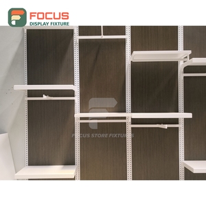 Estantería de Exhibición de Vidrio Templado para Tiendas Minoristas, Directo de Fábrica, Ideal para Contratistas y Franquicias de Tiendas de Ropa - Product Image 1