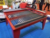 Machine de découpe plasma CNC de type table, moteur pas à pas, 220V, épaisseur de coupe 0,5-30mm, dimensions 3900x2000x1100mm