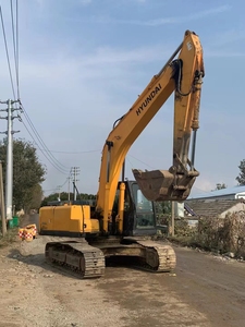 รถขุดมือสอง Hyundai 225LC-7 ของแท้จากญี่ปุ่น ราคาดีที่สุดสำหรับขาย เครื่องยนต์และปั๊ม รถขุด 22.5 ตัน ความจุบุ้งกี๋ 1.05 ลูกบาศก์เมตร - Product Image 3
