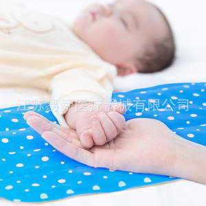 Coussin rafraîchissant YiSheng pour bébé, motif à pois, 1800g, usage domestique, prévention des coups de chaleur, coussin rafraîchissant d'été - Product Image 4