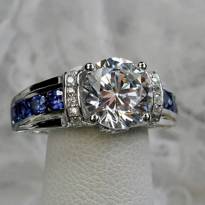 Anello di fidanzamento da donna Q673 in argento 925 con diamante taglio brillante rotondo e montatura pavé, gioielleria raffinata - Product Image 6