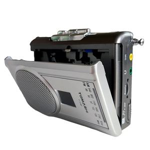 Radio cassette vintage portable de style rétro avec haut-parleur intégré AM/FM, lecteur et enregistreur de cassettes, vente directe d'usine - Product Image 1