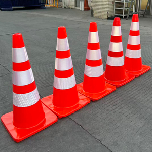 Cône de signalisation routière haute visibilité en PVC de 28 pouces (700 mm), cône de sécurité en plastique pour travaux routiers - Product Image 6