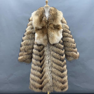 Cappotto Invernale Oversize di Lusso Janefur <span class=keywords><strong>con</strong></span> Grande Collo in Pelliccia di Lupo Naturale e Pelliccia di Procione - Product Image 5