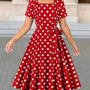 Abito Estivo Dolce e Naturale Stile Francese con Scollo Quadrato, Maniche a Sbuffo Snellenti in Vita, Stampa Floreale con Apertura Laterale - Product Image 1