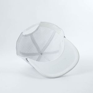 Gorra de Béisbol Deportiva Personalizada OEM de 5 Paneles Perforados para Hombre y Mujer, Gorra de Golf de Nailon Impermeable con Corte Láser - Product Image 5