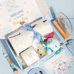 2025 nuovo prodotto <span class=keywords><strong>regali</strong></span> Baby Shower <span class=keywords><strong>per</strong></span> <span class=keywords><strong>ragazzi</strong></span> neonati neonati regalo sonaglio regalo coperta <span class=keywords><strong>regali</strong></span> <span class=keywords><strong>per</strong></span> neonati - Product Image 2