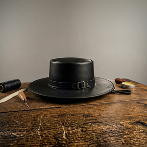 Sombrero de Vaquero de Cuero Negro Personalizado de Primera Calidad, Sombrero Occidental de Ala Ancha con Hebilla - Product Image 1