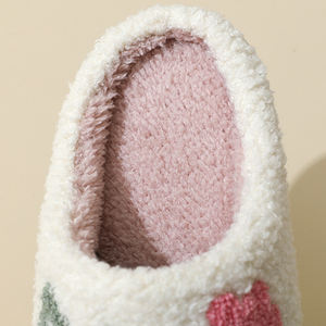 Livraison rapide nouveau Style personnalisé hommes mignon floue <span class=keywords><strong>grande</strong></span> <span class=keywords><strong>taille</strong></span> bout rond intérieur femmes Noël Stock maison chambre pantoufles - Product Image 3