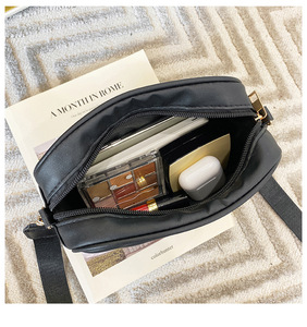 Wholesale Promotional Rolling Strip <b>Camera</b> <b>Bags</b> Custom Women's New Shoulder Mobile Phone <b>Bag</b> PU Mini Makeup <b>Bag</b> for Ladi Tanjing - Product Image 5