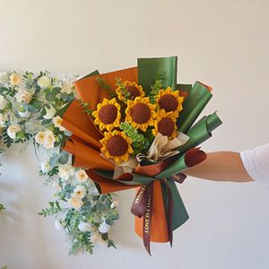 DAMAI Ramo de Girasoles Tejidos a Crochet, Ramo de Flores Artificiales Hecho a Mano, Regalo de Graduación, Cumpleaños, para Decoración de Fiestas y Bodas - Product Image 4