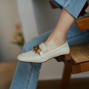 รองเท้าแตะแบบสวมสบายสไตล์คลาสสิกสำหรับผู้หญิง - Product Image 2