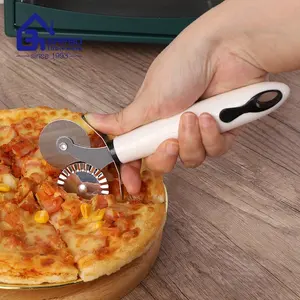 Pemotong pizza alat dapur tajam 2 dalam 1, pemotong pizza baja tahan karat penuh dengan 2 pisau untuk pecinta pizza