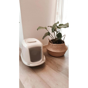 Caja de Arena para Gatos Premium Hecha en Italia, Accesorio de Plástico Higiénico y Práctico con Tapa, Fácil de Limpiar, Espacio Interior de 20L - Product Image 1
