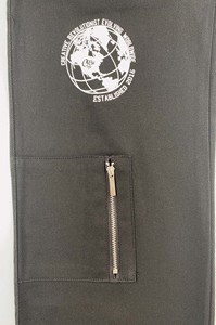 กางเกงคาร์โก้แฟชั่นลำลองสำหรับผู้ชายกางเกงกีฬาสไตล์หน้าแบนมีลายปักตรงมีลาย - Product Image 3