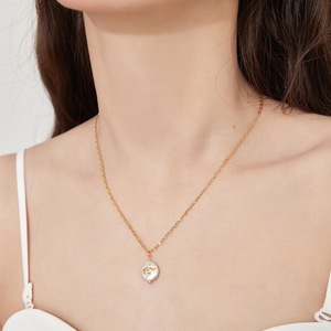 Collier en perles baroques naturelles, chaîne de pull polyvalente française, fermoir en os, simple, tempérament, niche, léger, pendentif fin, colliers - Product Image 5