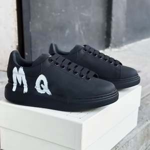 Chaussures de luxe pour hommes et femmes, baskets tendance, chaussures de sport de haute qualité, respirantes, style décontracté et de marche - Product Image 1