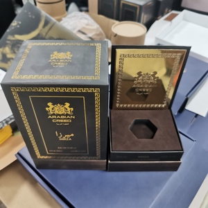 Confezione di Eau de Parfum di Lusso in Cartone Nero, Fragranza Araba Legnosa a Lunga Durata, Scatola Personalizzata <span class=keywords><strong>per</strong></span> Bottiglia di Profumo da 100ml di Dubai - Product Image 4