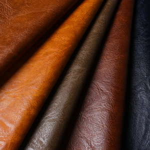 قماش جلد من كلوريد البولي فينيل للأحذية والأريكة والكنب المجنون مرن مقاوم للماء ومقاوم للماء من المصنع مباشرة من المصنع - Product Image 1