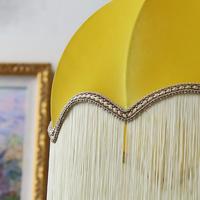 Lustre LED Rétro en Velours Moutarde avec Abat-jour Vintage à Côtes, Franges Crème Tressées et Capuchon en Laiton pour Salle à Manger et Salon