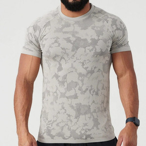 เสื้อยืดคอมเพรสชั่นลายพรางสำหรับผู้ชาย พิมพ์โลโก้ได้ตามต้องการ - เสื้อยืดออกกำลังกายแบบกระชับกล้ามเนื้อ ยืดหยุ่นสูง เหมาะสำหรับยิม วิ่ง และกีฬากลางแจ้ง - Product Image 4