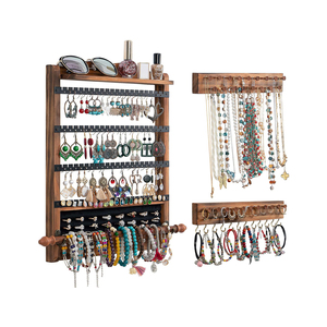 Ensemble de 3 organisateurs de bijoux muraux personnalisés en bois, style rustique, pour suspendre et présenter, idéal comme cadeau - Product Image 1