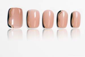 Ongles à presser personnalisés OEM ODM en forme d'amande, design vague nude, en ABS, avec estampage doré et lignes abstraites minimalistes - Product Image 4