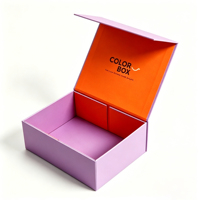 Boîte d'emballage de vêtements en carton rigide magnétique de luxe avec logo personnalisé, gaufrage et poignée, résistante à l'eau