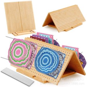 Support en bois pour crochets, base en bois massif faite à la main pour le tricot avec épingles métalliques pour projets d'artisanat - Product Image 1