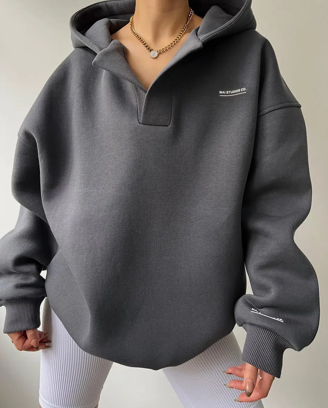 Nouveau sweat à capuche polyvalent de base à manches longues imprimé en peluche transfrontalier européen et américain Amazon Pull à col en V