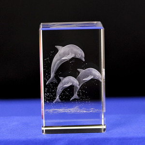 Cầu Nhỏ Bán Buôn Tùy Biến Hot Sản Phẩm Động Vật Loại 3D Khắc Cá Heo Pha Lê Cube Cho Quà Tặng Lưu Niệm - Product Image 2