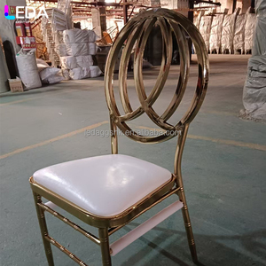 เก้าอี้เหล็กพับได้ลายฉลุสีทอง LEDA Luxury Party Events Supplies สำหรับงานแต่งงานและโรงแรม - Product Image 2