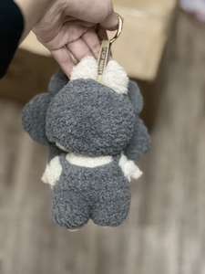 Tenue de poupée tricotée à la main de style dessin animé sur le thème de <span class=keywords><strong>Stranger</strong></span> Things, <span class=keywords><strong>vêtements</strong></span> de créateur labubu, <span class=keywords><strong>vêtements</strong></span> <span class=keywords><strong>Stranger</strong></span> Things pour labubu - Product Image 3