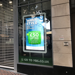 ป้ายดิ<span class=keywords><strong>จ</strong></span>ิตอลติดผนังขนาดใหญ่65นิ้ว3500 nits WiFi LCD หน้าต่างหันหน้าไปทางหน้าต่างสำหรับโรงแรมห้างสรรพสินค้า - Product Image 1