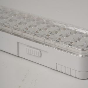 Lanterna Multifunzione in Plastica con Batteria di Riserva, Lampada Portatile Ricaricabile a LED per Emergenze, Campeggio e Pesca - Product Image 3