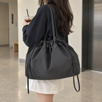 Sac fourre-tout personnalisable en Taslon, en stock, style Hobo Shopper avec option logo pour la vente au détail, les cadeaux, la vente en gros et les fournisseurs OEM