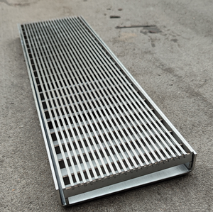 Drain de grille d'acier inoxydable de gouttière avec le <span class=keywords><strong>couvercle</strong></span> de drain embouti d'acier inoxydable - Product Image 1