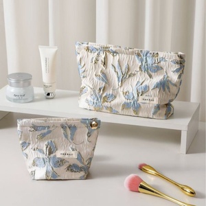 กระเป๋าเครื่องสำอางแบบซิปพับเก็บได้สำหรับเด็กผู้หญิง ลายแจ็คการ์ดด้ายทองสดใส ปรับแต่งได้  กระเป๋าคลัทช์พกพาความจุขนาดใหญ่ - Product Image 2