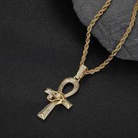 14K Vergoldete Ankh-Anhänger-Halskette aus Messing mit 5A Zirkonia Mikro-Pavé Auge des Horus, Schmuck aus der Altägyptischen Mythologie für Männer