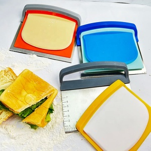 3 Trong 1 Đa Chức Năng Tổ Chức Scraper Set Dough Cutter Cong Và Cạnh Phẳng Scraper Với Dấu Đo Đồ Dùng Nhà Bếp - Product Image 6