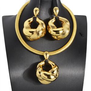 Parure de bijoux africains en alliage de cuivre plaqué or 14 carats pour femmes, nouveau design, boucles d'oreilles, pendentif, collier, haute qualité, géométrique, fiançailles - Product Image 1
