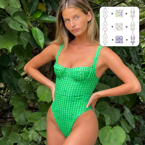 Maillot de bain une pièce en polyester recyclé durable à carreaux gingham, avec armatures, col carré, vert à carreaux, pour femme, idéal pour la plage - Product Image 1