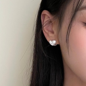 Boucles d'oreilles fines en argent pur S925, design japonais brossé en forme de cœur, étoile octogonale, haut de gamme, style doux et original - Product Image 3