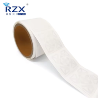 Autocollant RFID passif intelligent longue portée ISO18000-6C antenne 3D prix bon marché étiquettes UHF 860-960MHz pour la vente au détail/inventaire/chaîne d'approvisionnement