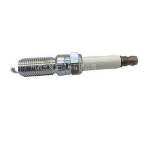 Bujías para Buick Verano Chevrolet Cruze Platinum, Repuestos para Motor de Gasolina 12637197 41-124 - Product Image 1
