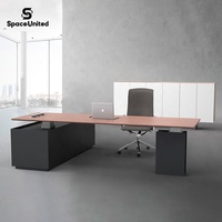 Bureau de direction moderne réglable en hauteur, design unique SpaceUnited