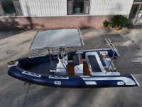 Bateau à rames en fibre de verre CE 5,8 m, bateau rapide